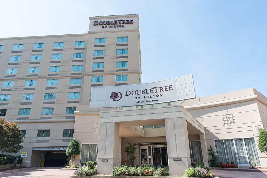 Doubletree By Hilton Charlotte Uptown Hotel Exterior photo